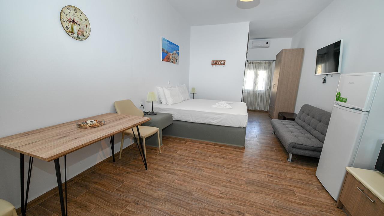 Thirassia Paradise Suites Extérieur photo